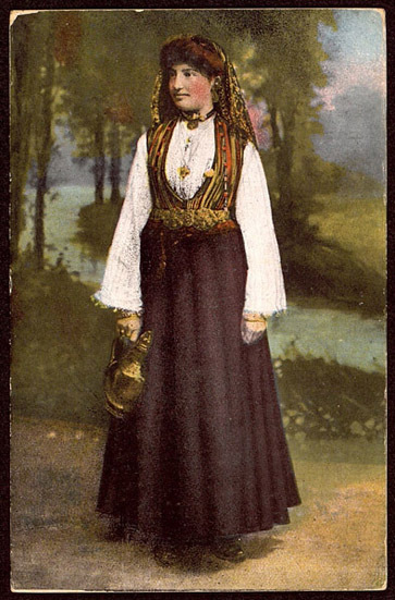 Пирдопска носия. Tracht von Pirdop
